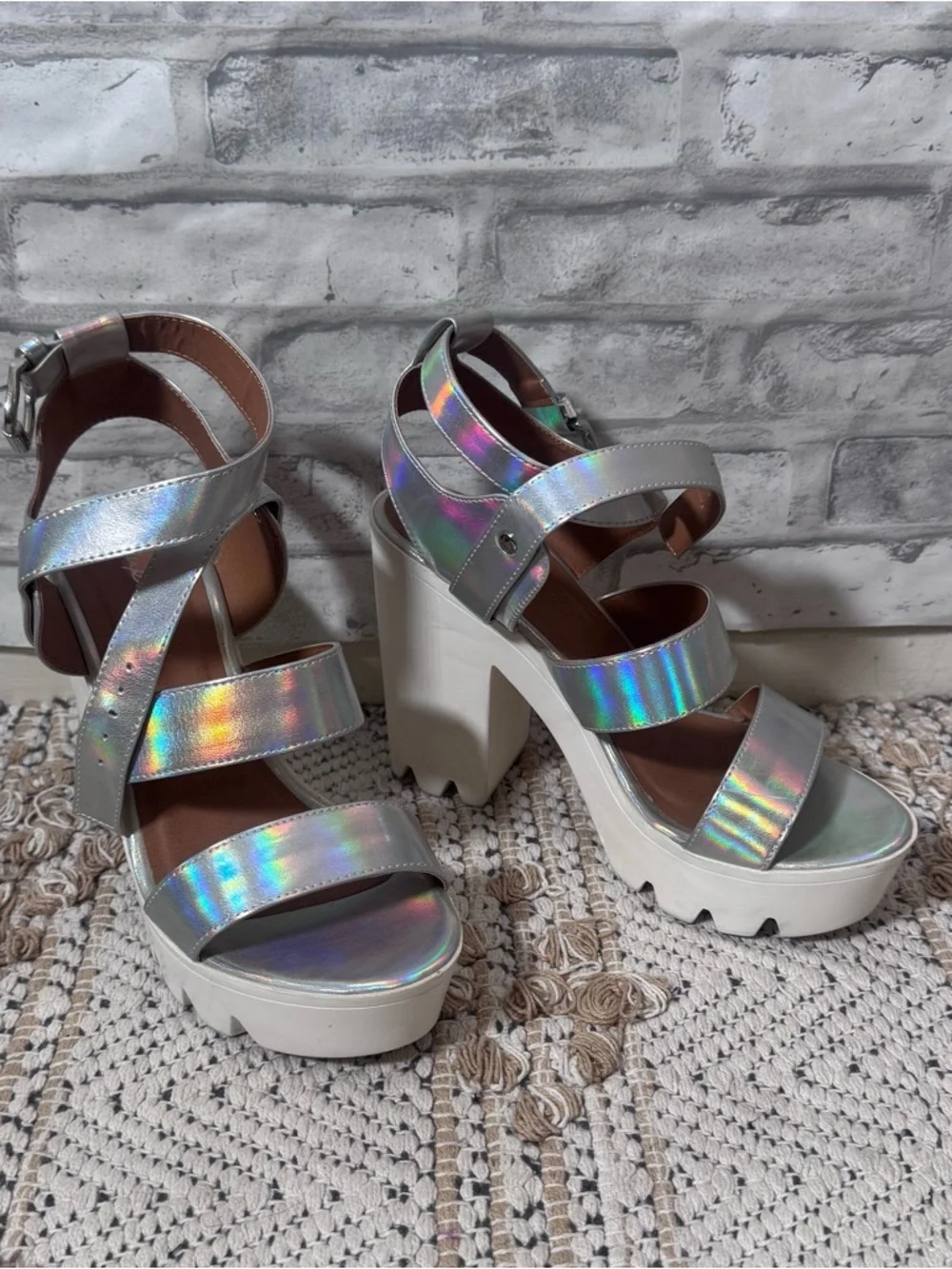 Qupid Holographic Silver White Chunky Platform Sandals Heels